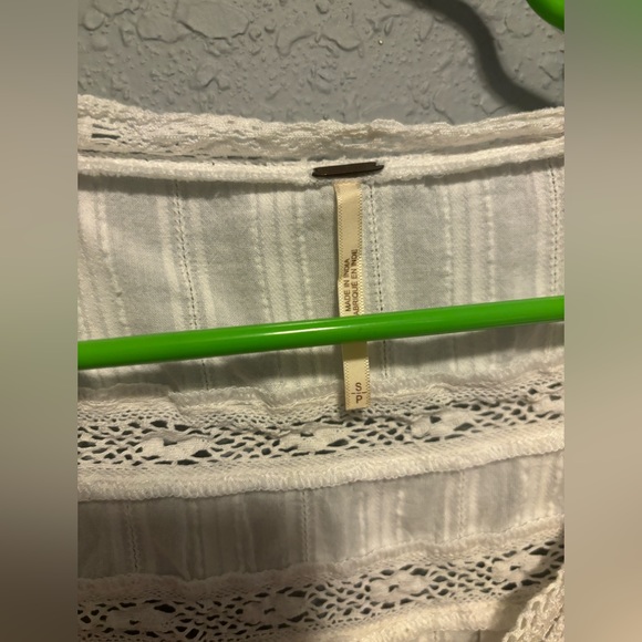 Free People white lace crop top - small - Picture 2 of 3